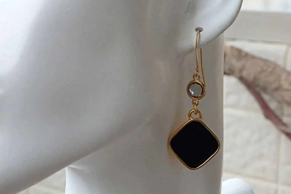 Black Rhombus Dangle Earrings