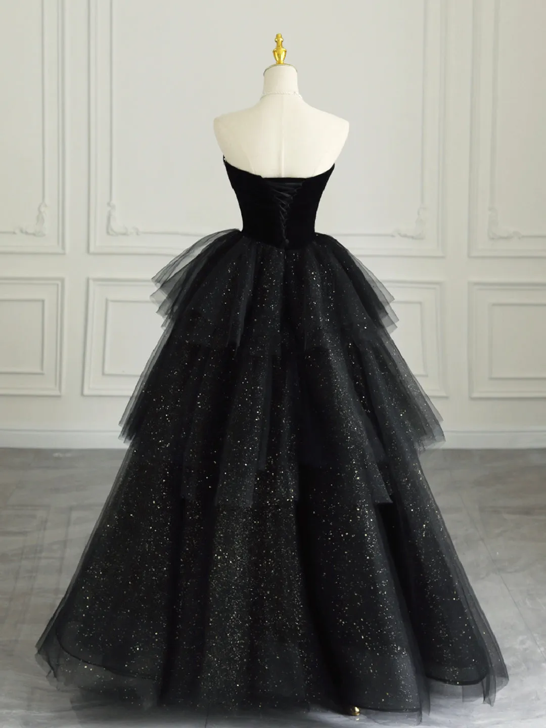 Black Strapless Tulle Formal Dress with Velvet A-Line Sweetheart Neck Long Prom Dress