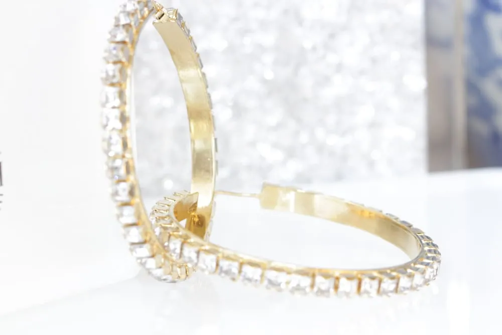 CLEAR HOOP EARRINGS