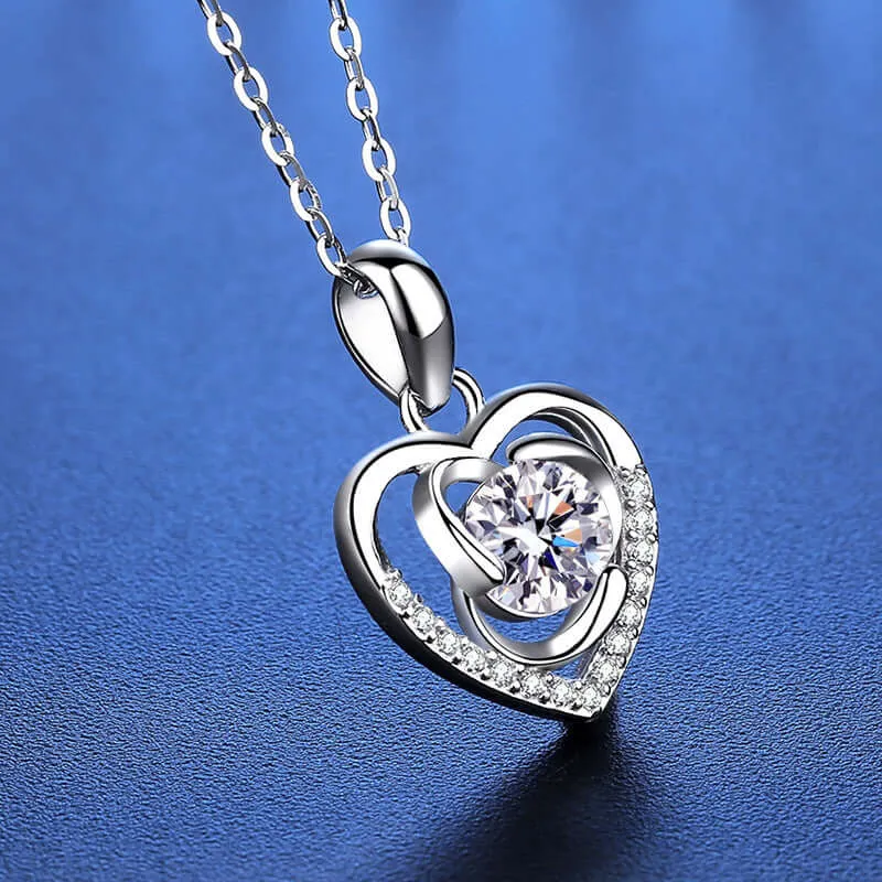 Clover Heart Moissanite Necklace