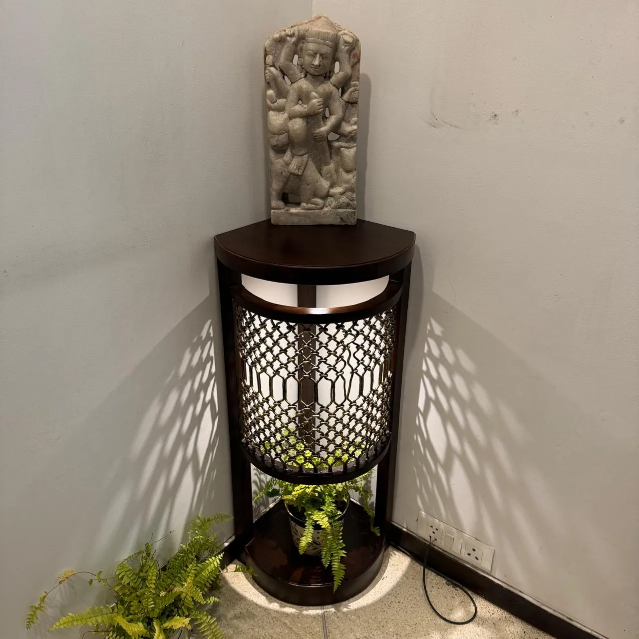 Corner Wooden pedestal  Ruhana 14