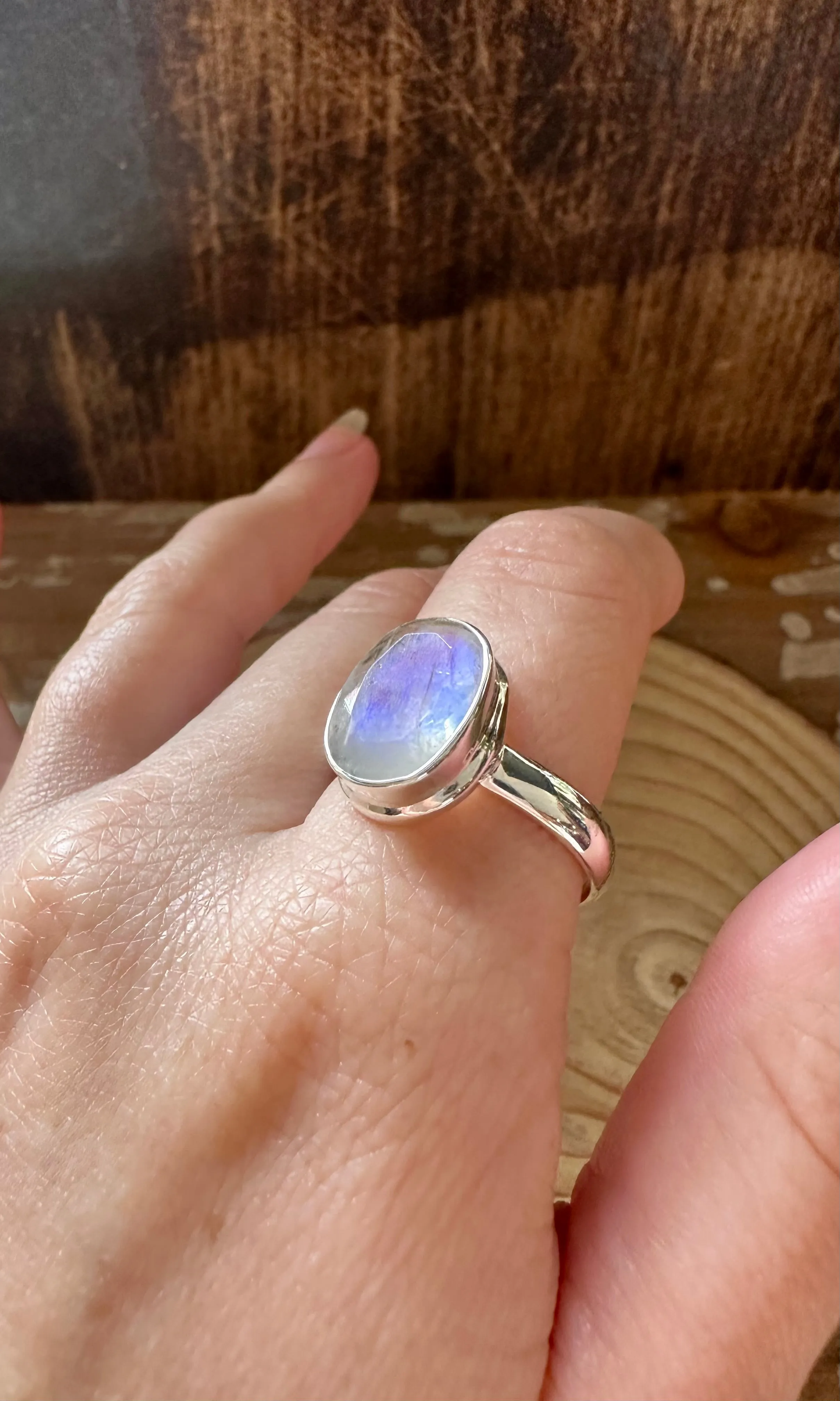 DAZZLING MOONSTONE Sterling Silver Ring • Size 10