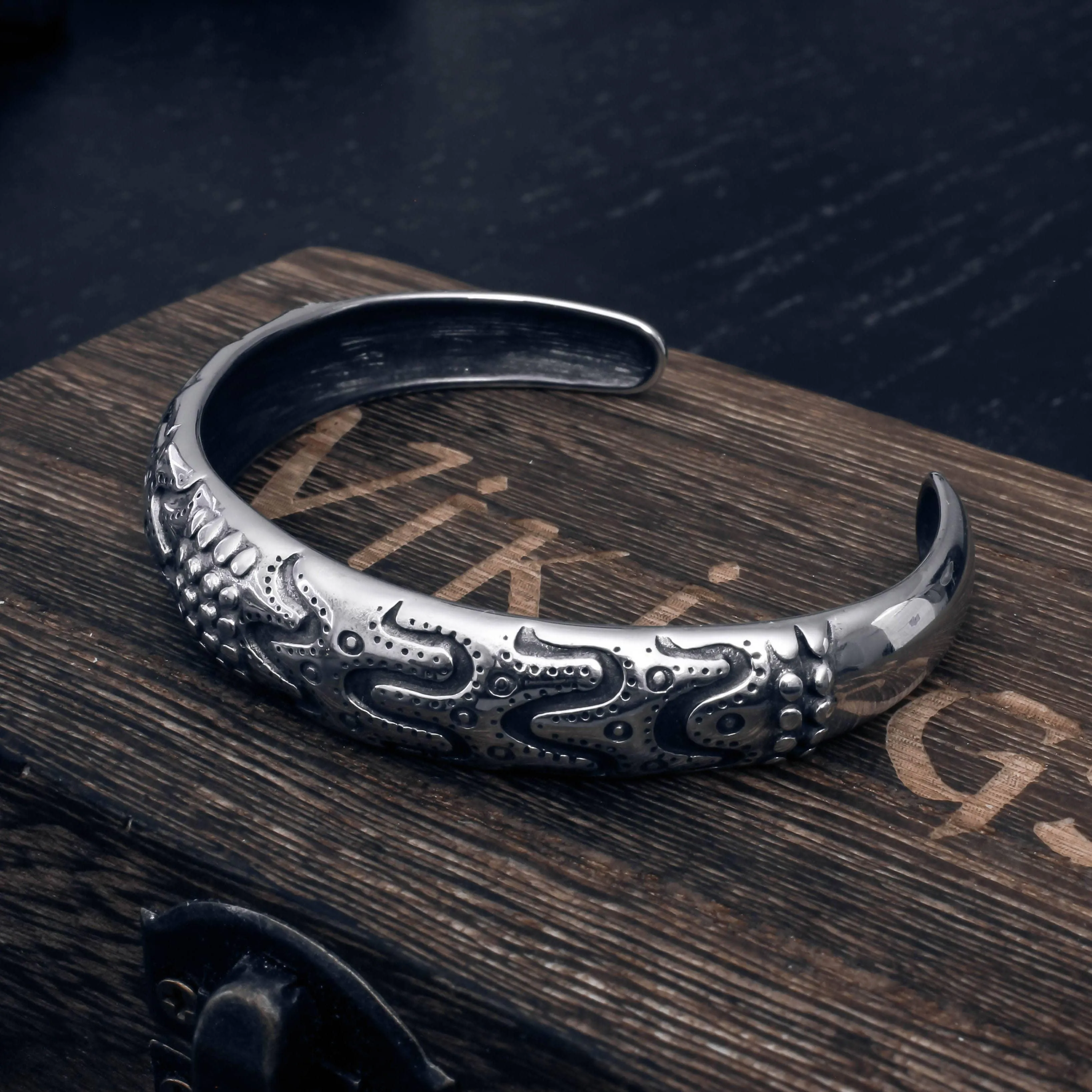 Draupnir Ornaments Odin's Cuff Bangle - Sterling Silver