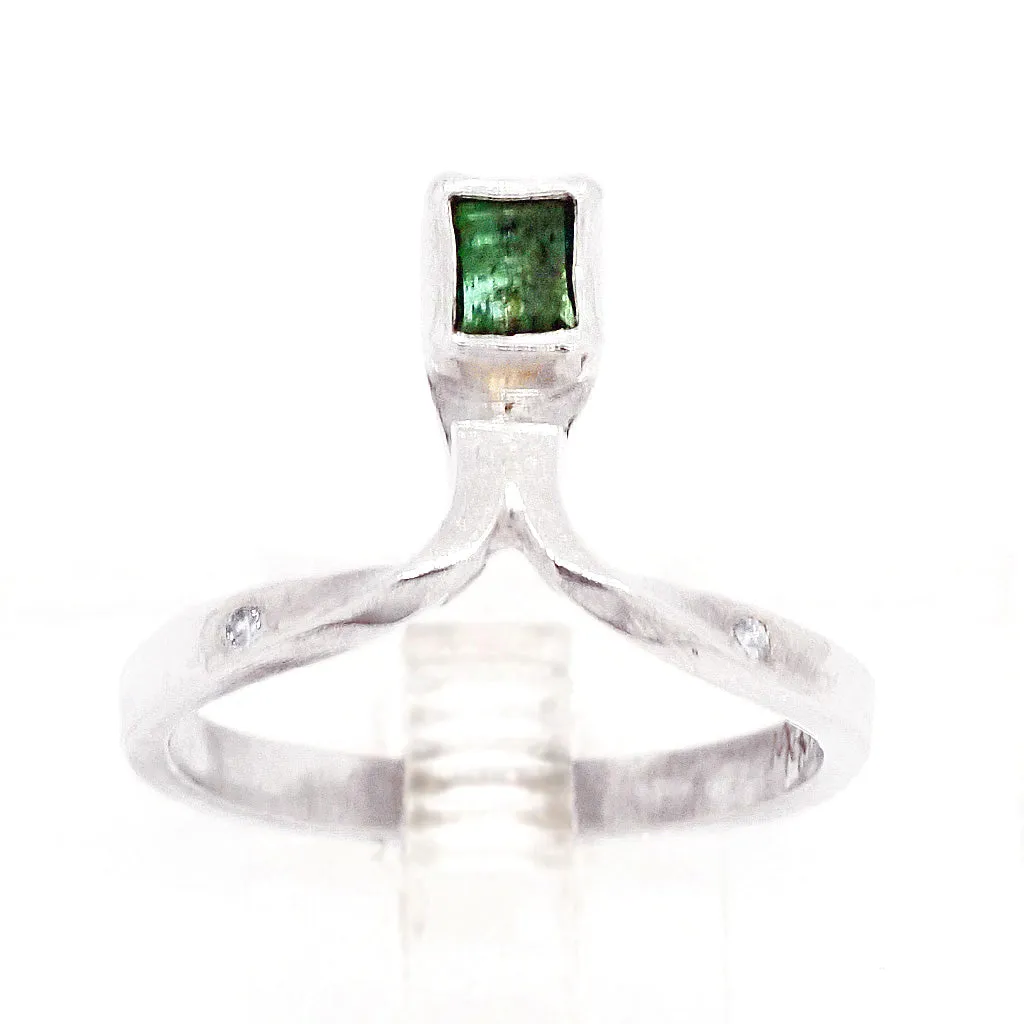 Emerald & White Diamond Twisted Ring (size 6)