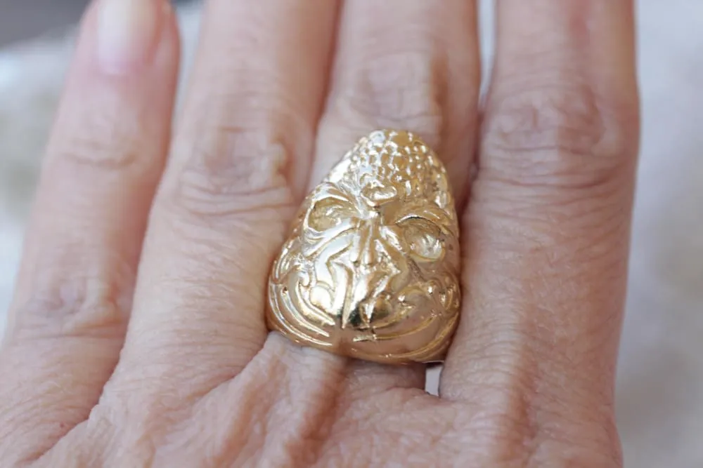 GOLD SKULL RING