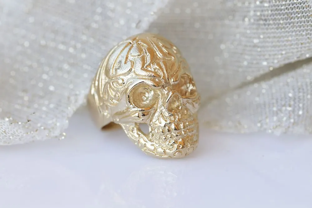 GOLD SKULL RING