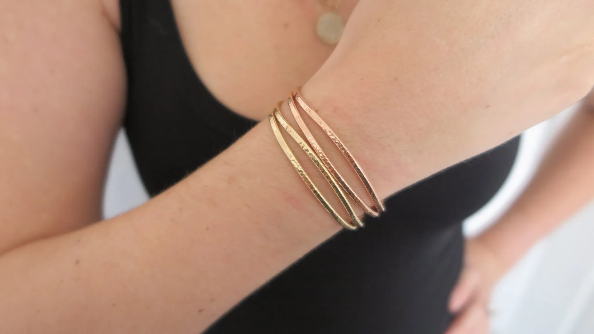 Hammered Cuff Set 5 (2 Thin Gold, 2 Thin Rose)