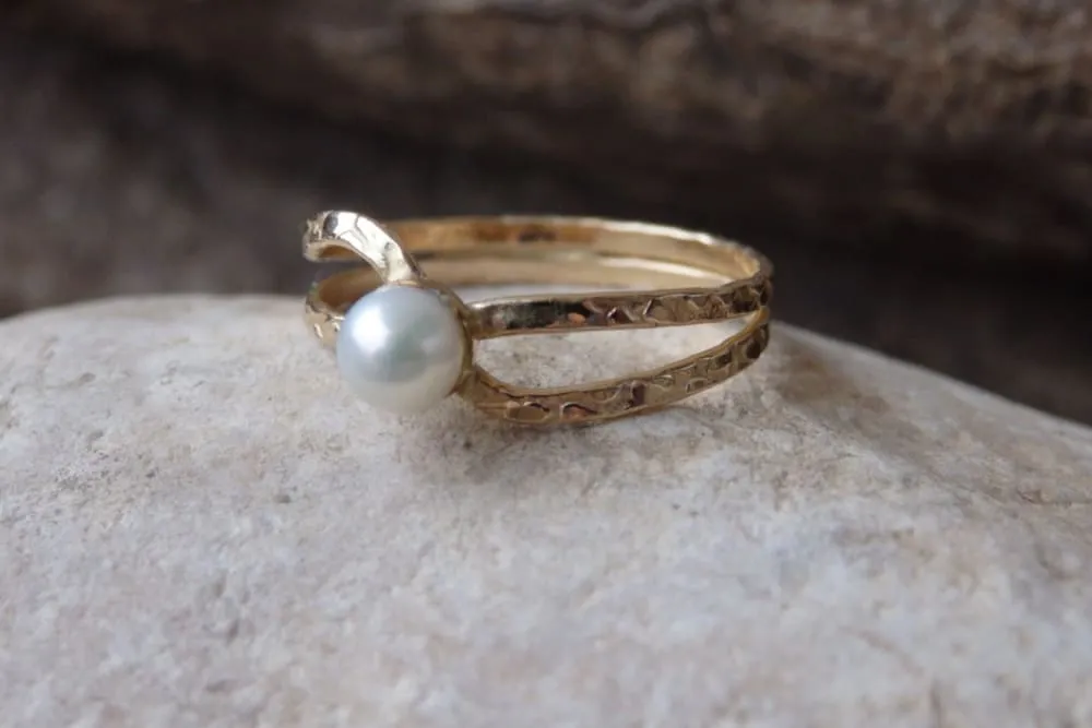 Pearl Solitaire Ring