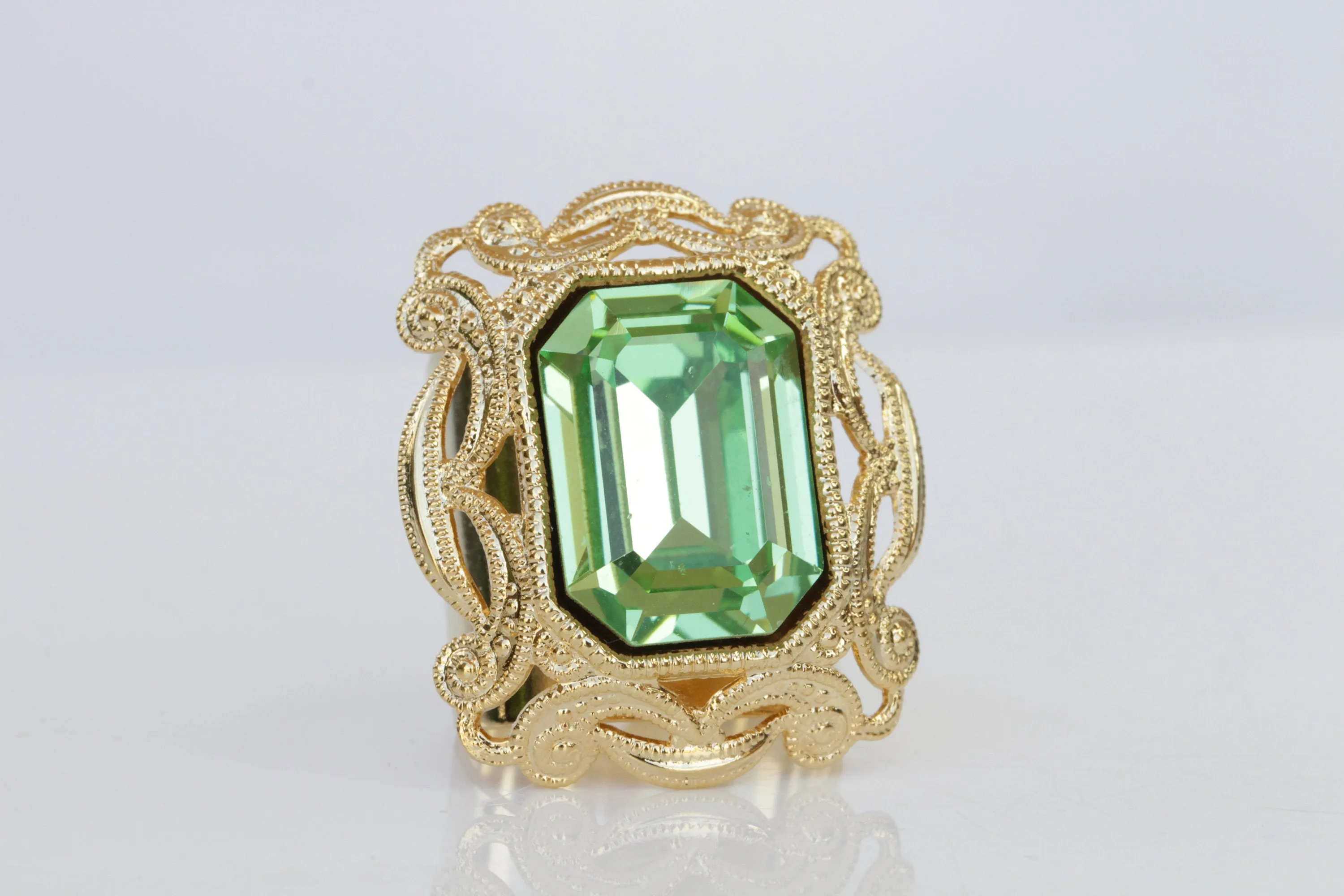 PERIDOT STATEMENT RING