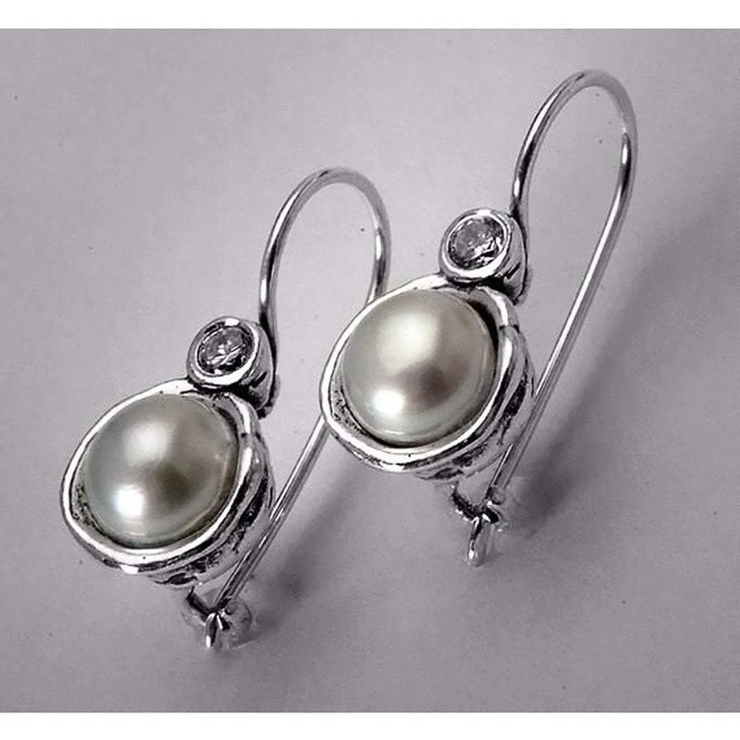 Silver earrings / pearls earrings for women / dangle earrings