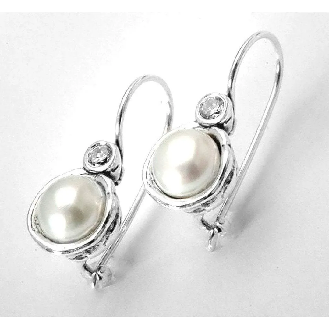 Silver earrings / pearls earrings for women / dangle earrings