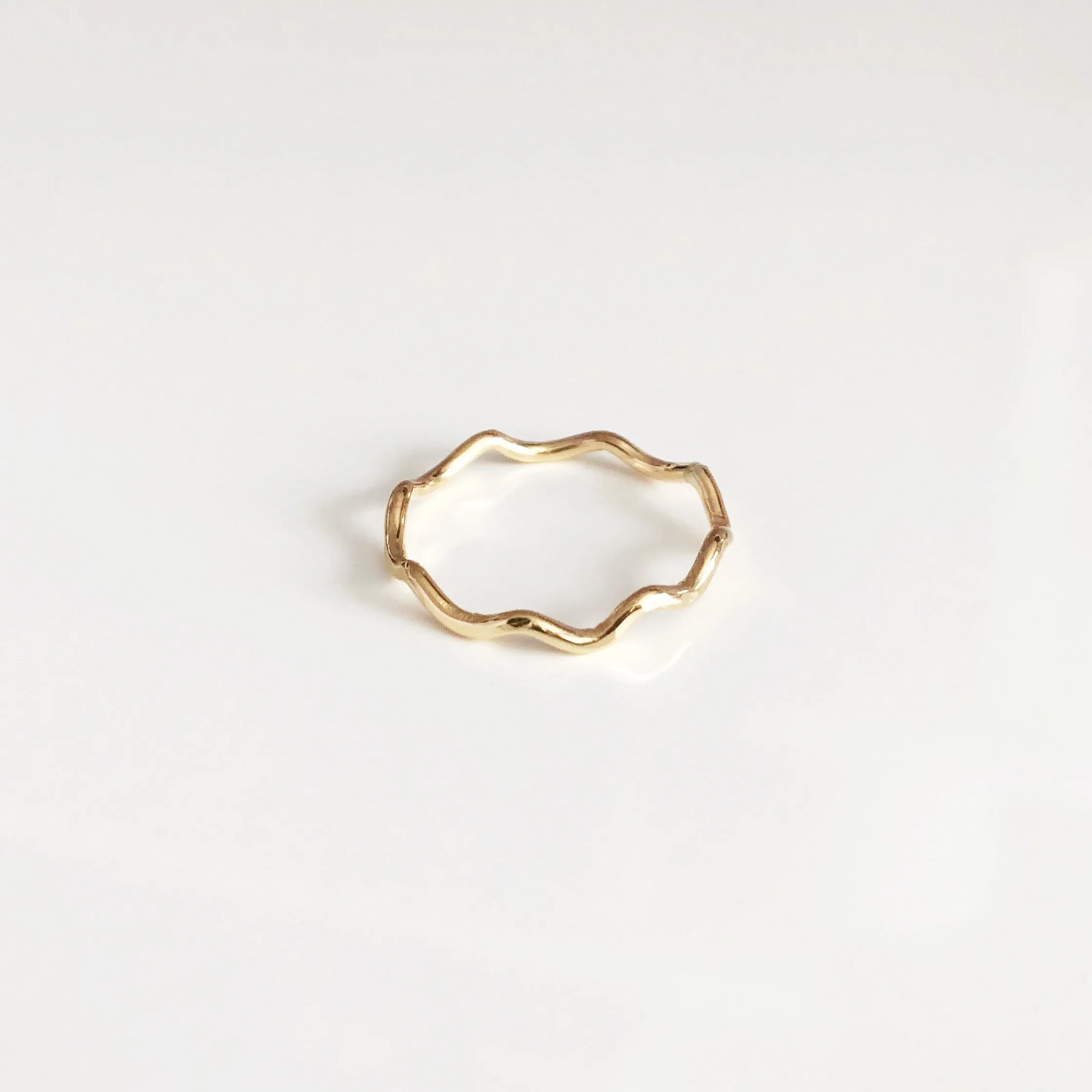 Wavy ring (R171)